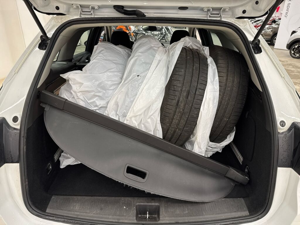 Opel Astra 2017 Valkoinen