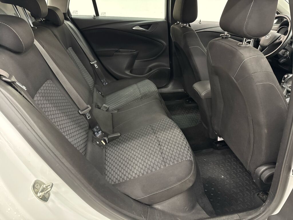 Opel Astra 2017 Valkoinen