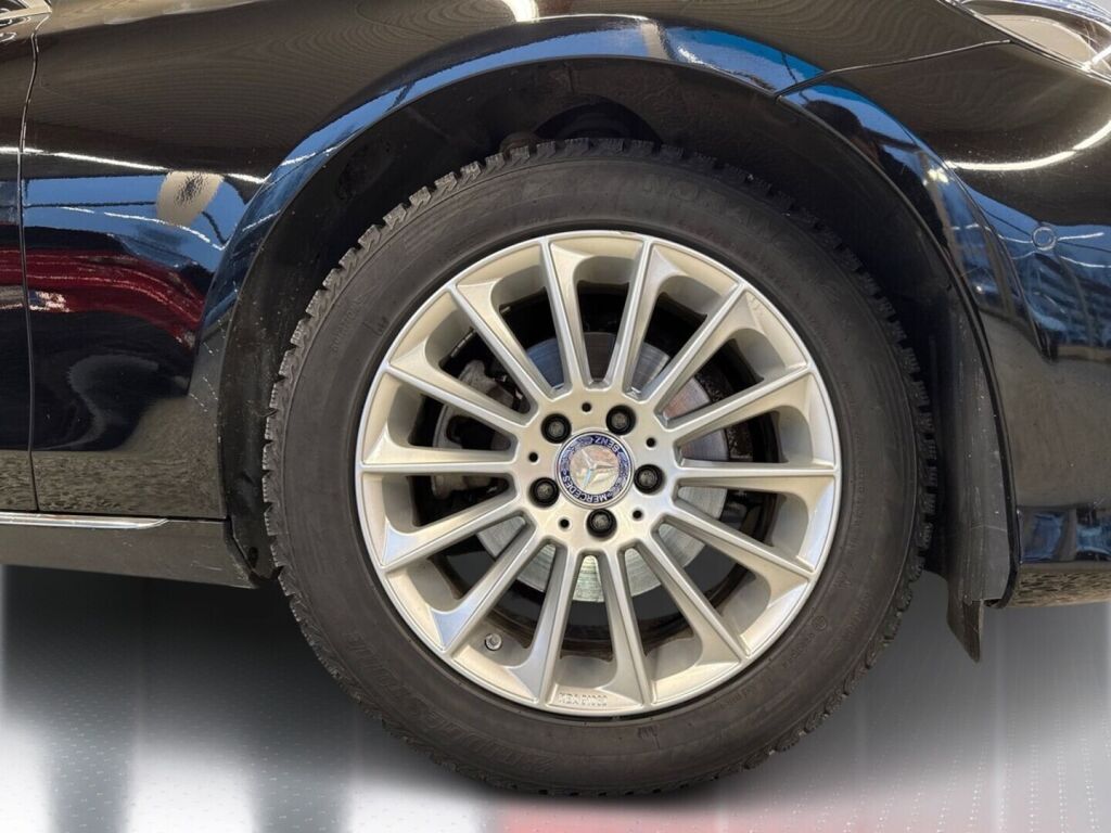 Mercedes-Benz E 2017 Musta