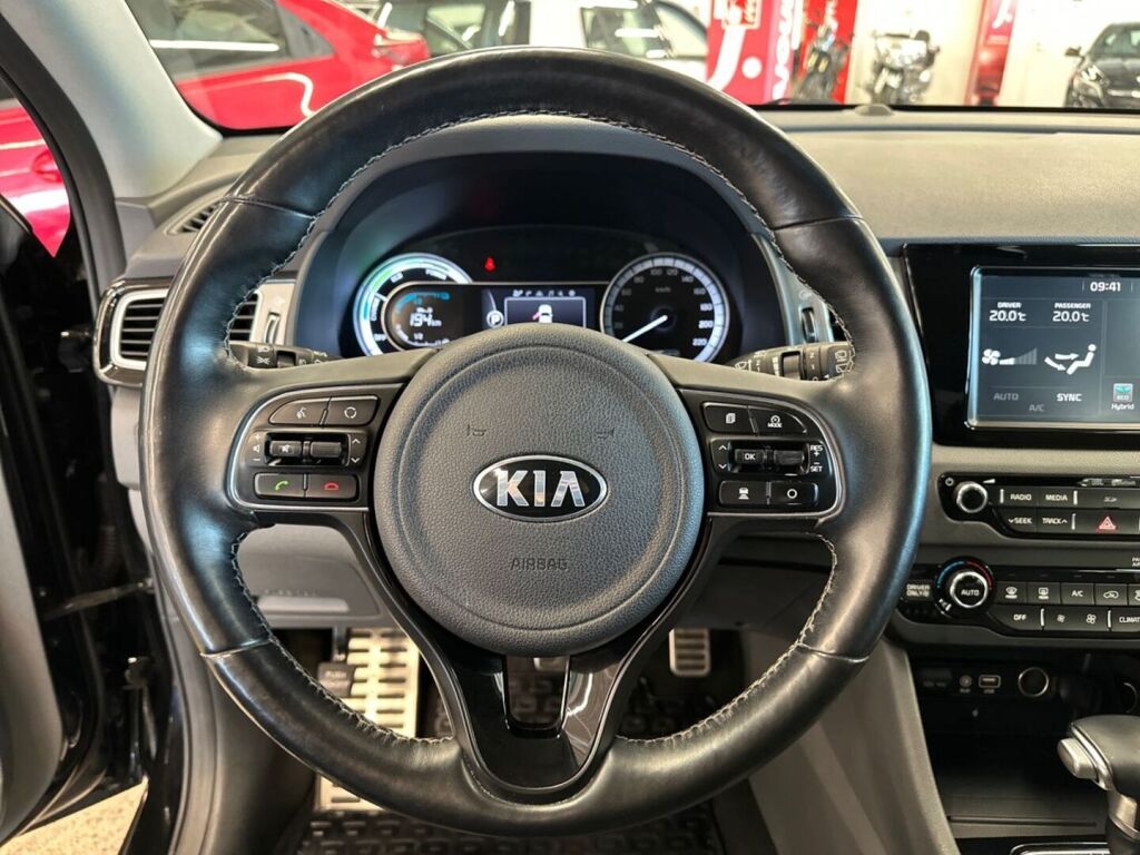 Kia Niro 2017 Musta