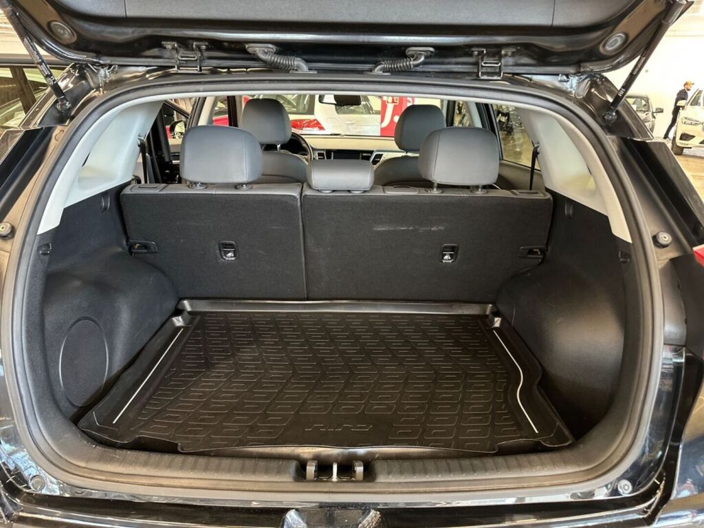 Kia Niro 2017 Musta