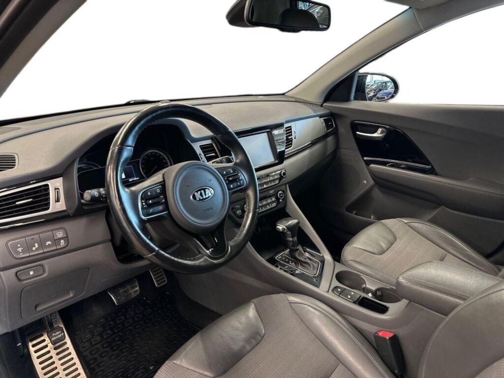 Kia Niro 2017 Musta