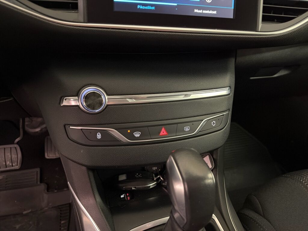 Peugeot 308 2018 Valkoinen