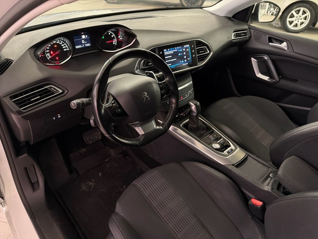 Peugeot 308 2018 Valkoinen