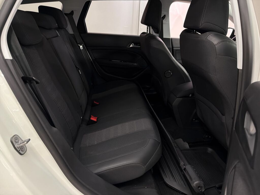 Peugeot 308 2018 Valkoinen