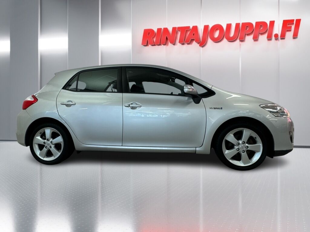 Toyota Auris 2011 Harmaa