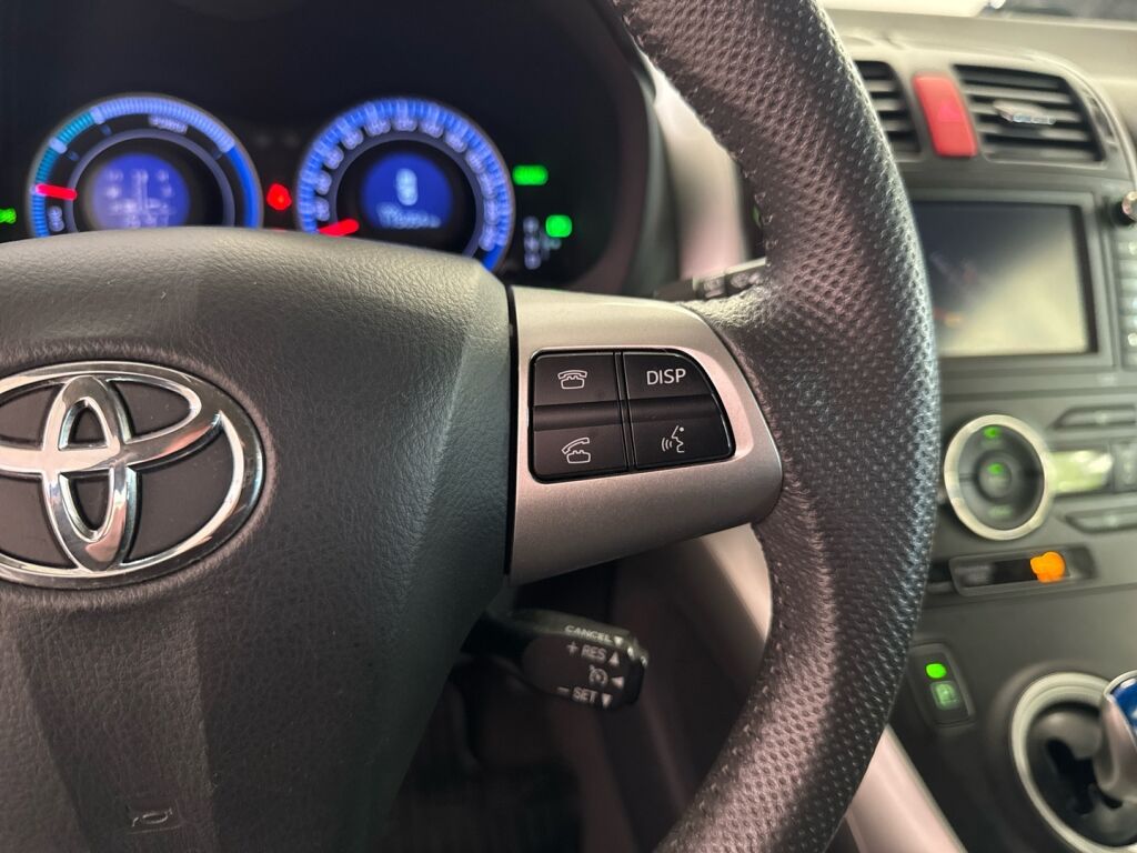 Toyota Auris 2011 Harmaa