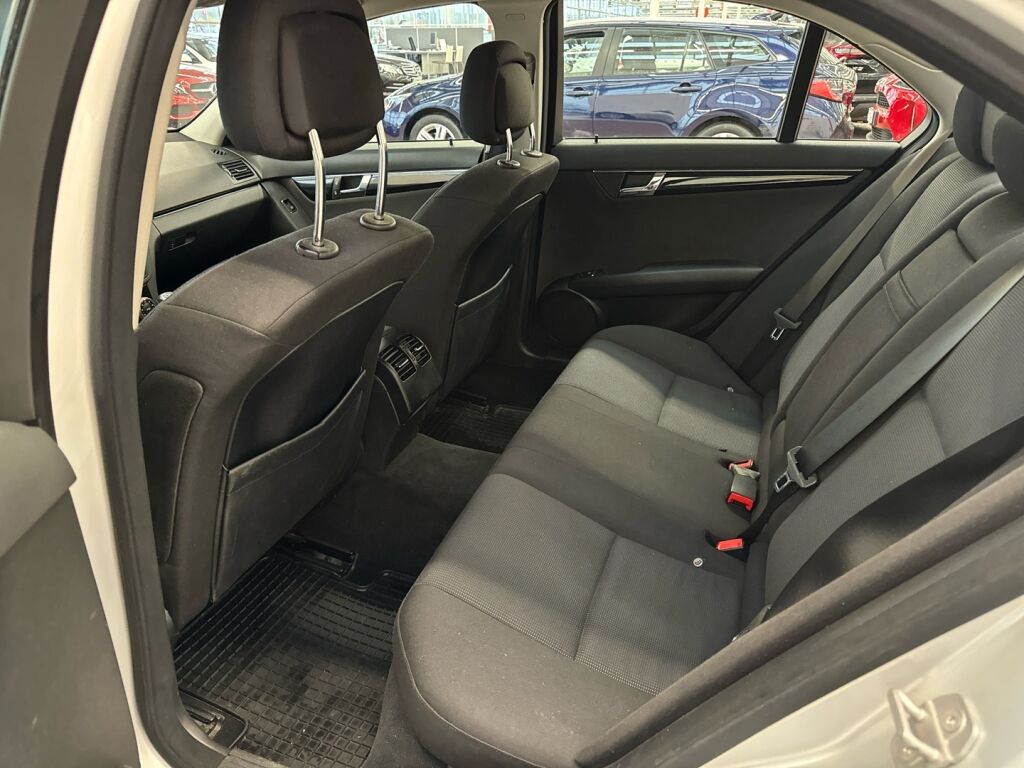 Mercedes-Benz C 2008 Harmaa