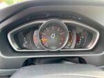 Volvo V40 2017 Musta
