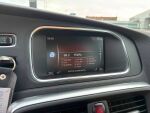 Volvo V40 2017 Musta