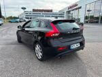 Volvo V40 2017 Musta