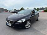 Volvo V40 2017 Musta