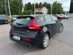 Volvo V40 2017 Musta