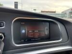 Volvo V40 2017 Musta