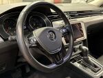 Volkswagen Passat 2018 Punainen