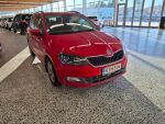 Skoda Fabia 2017 Punainen