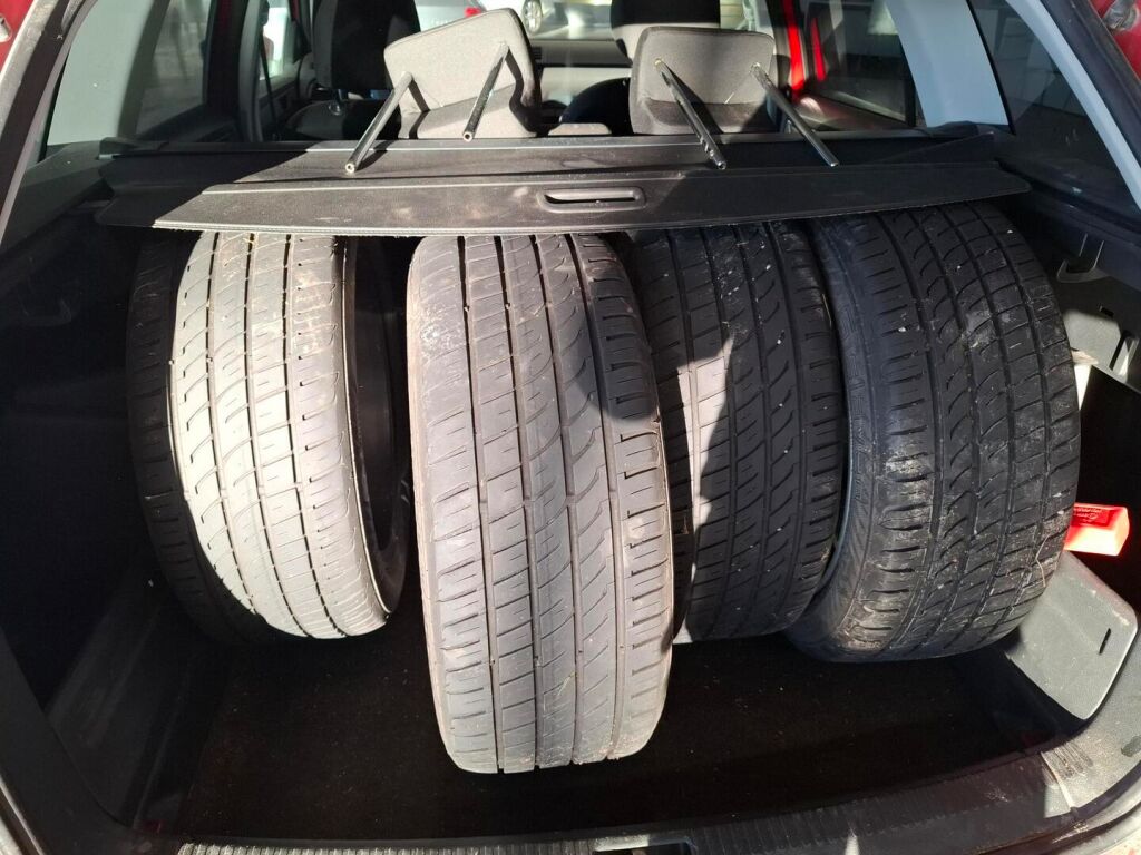 Skoda Fabia 2017 Punainen