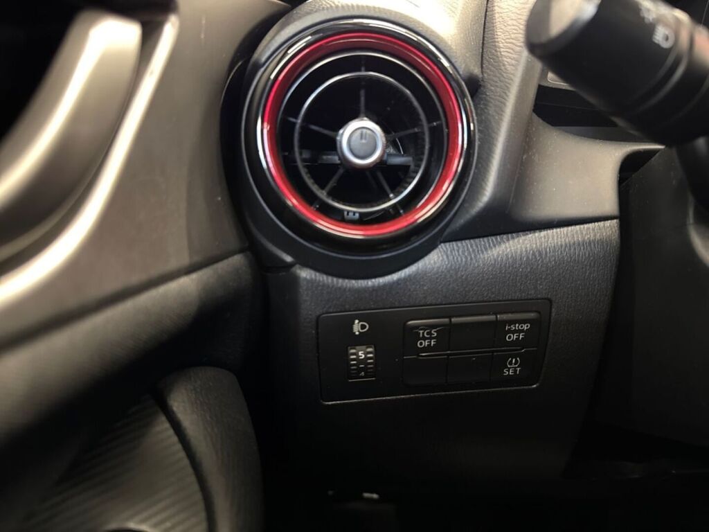 Mazda CX-3 2018 Musta