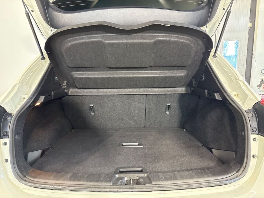 Nissan Qashqai 2018 Valkoinen