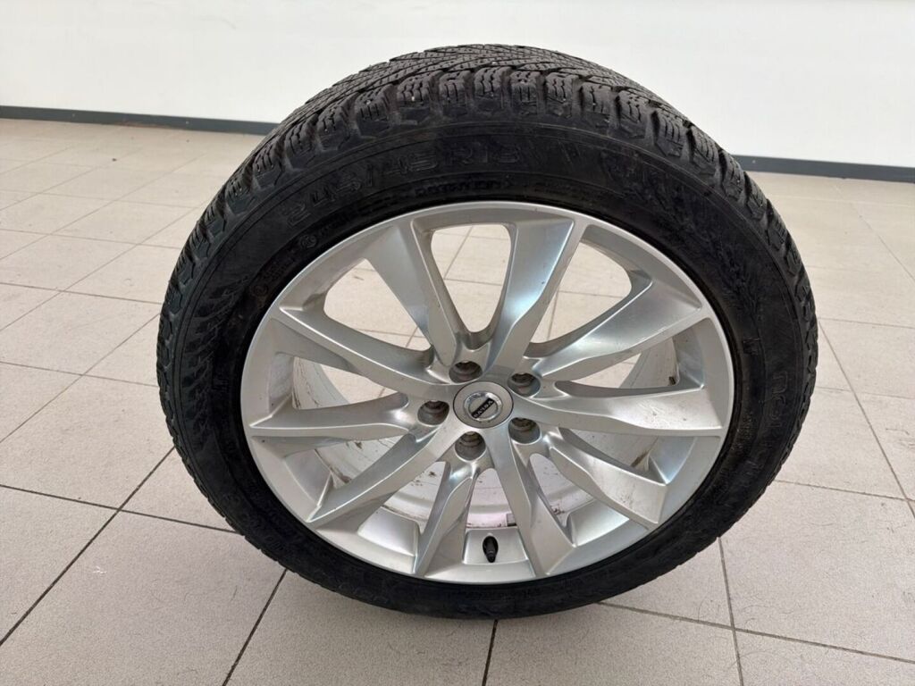 Volvo S90 2018 Musta