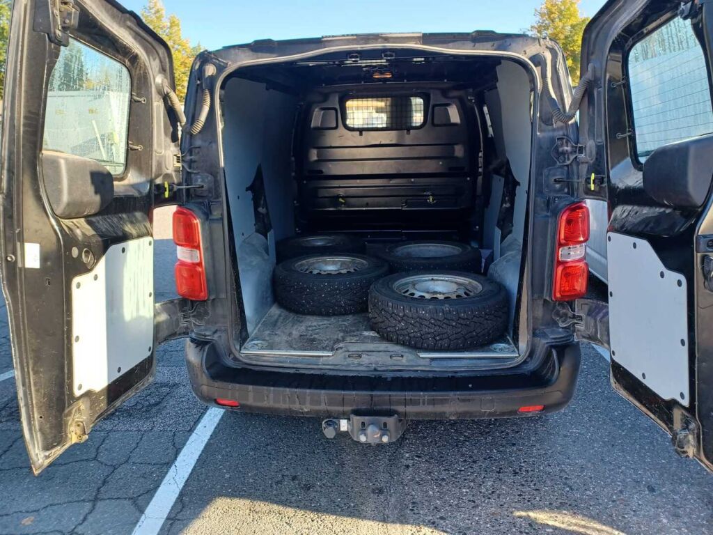 Toyota Proace 2018 Musta