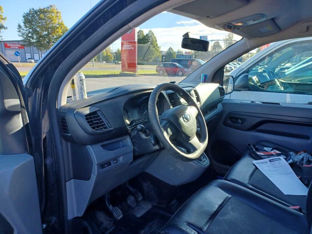 Toyota Proace 2018 Musta