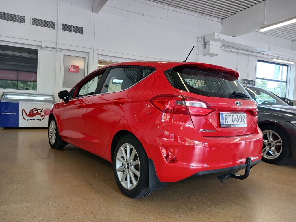 Ford Fiesta 2018 Punainen