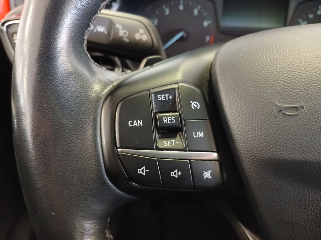 Ford Fiesta 2018 Punainen