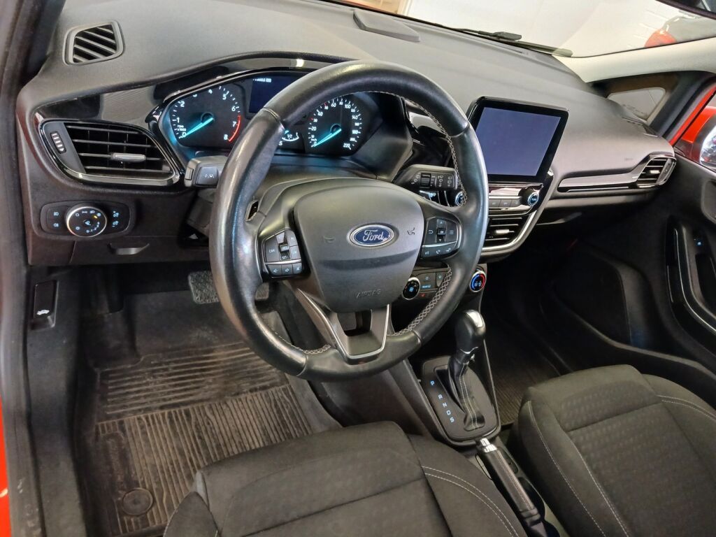 Ford Fiesta 2018 Punainen