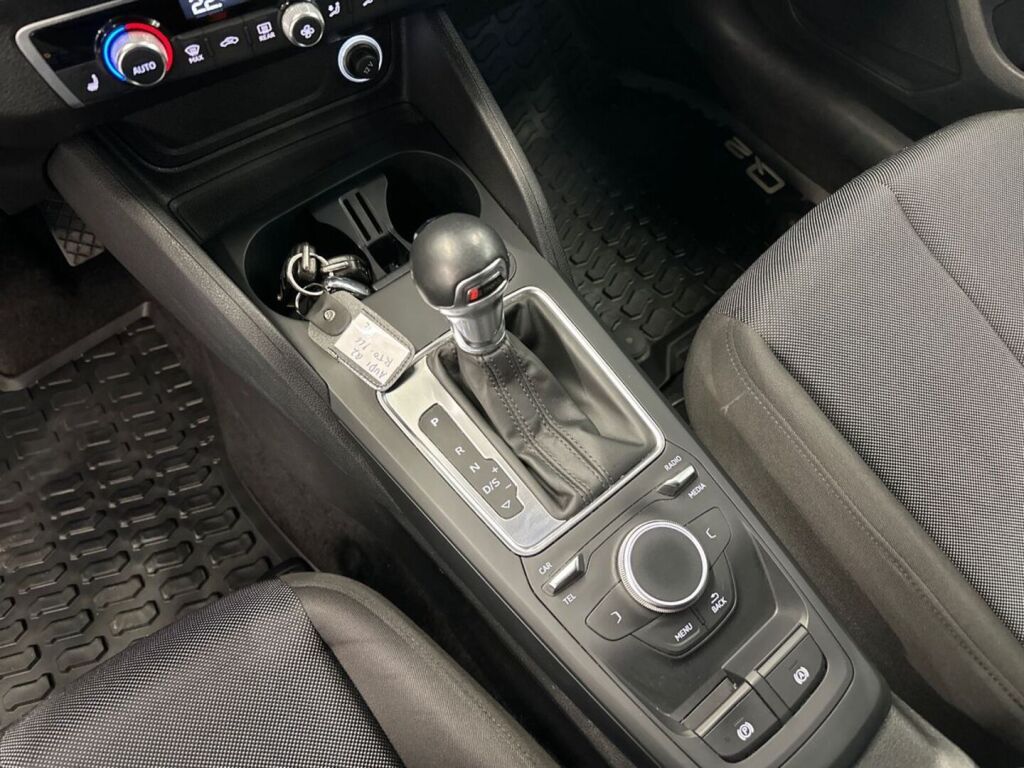 Audi Q2 2018 Valkoinen