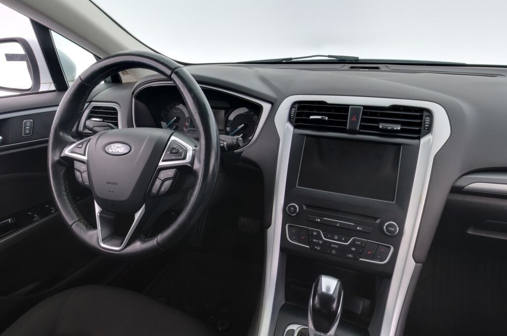 Ford Mondeo 2018 Valkoinen