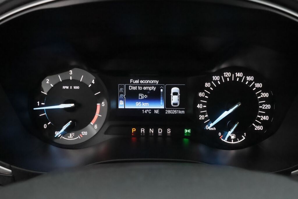 Ford Mondeo 2018 Valkoinen