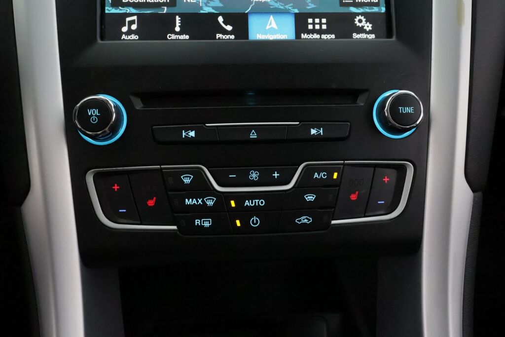 Ford Mondeo 2018 Valkoinen