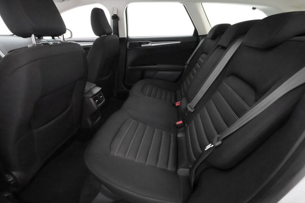 Ford Mondeo 2018 Valkoinen