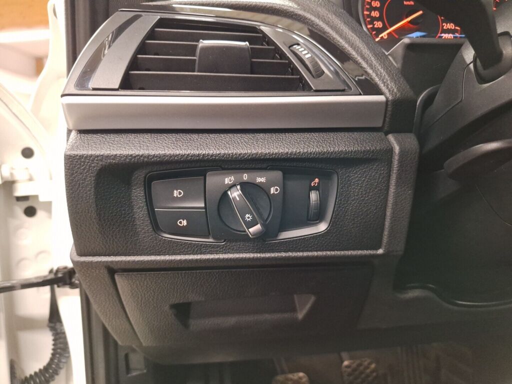 BMW 116 2015 Valkoinen