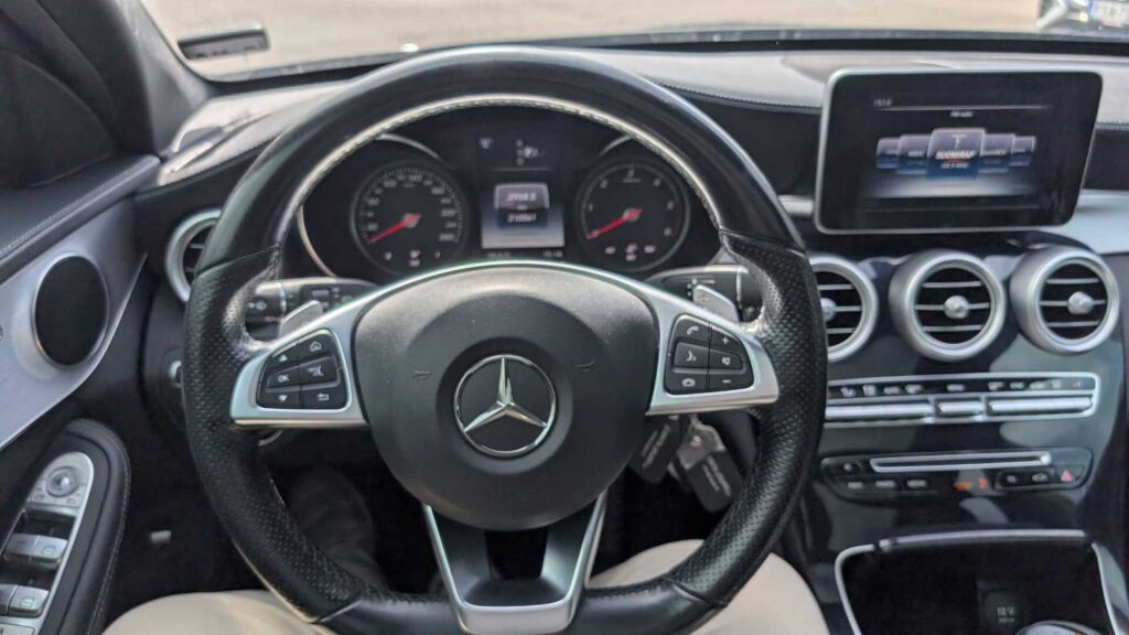 Mercedes-Benz C 2015 Musta