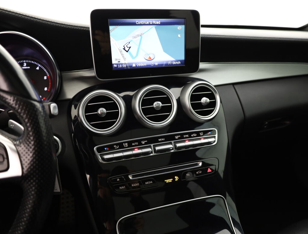 Mercedes-Benz C 2015 Musta