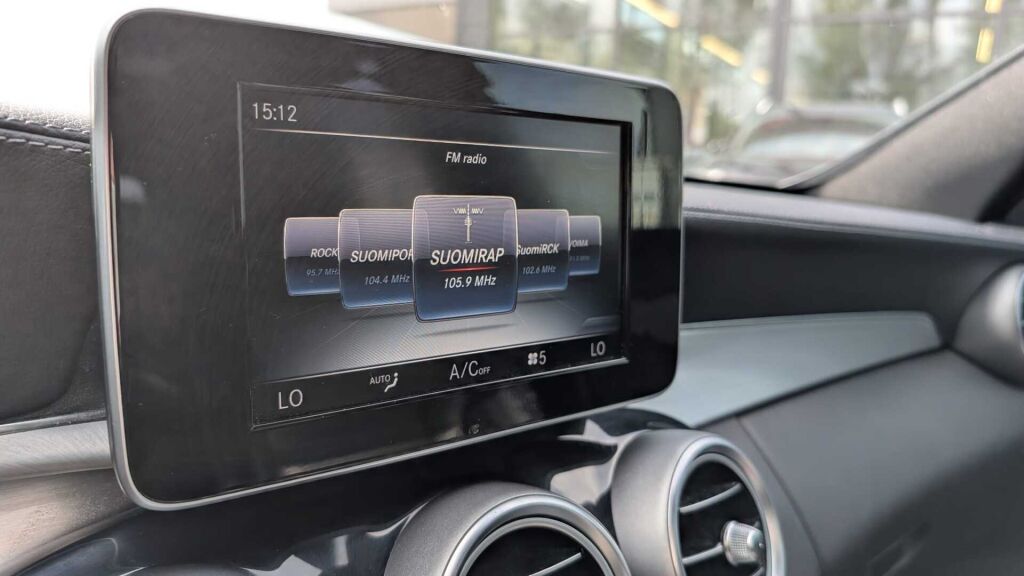 Mercedes-Benz C 2015 Musta