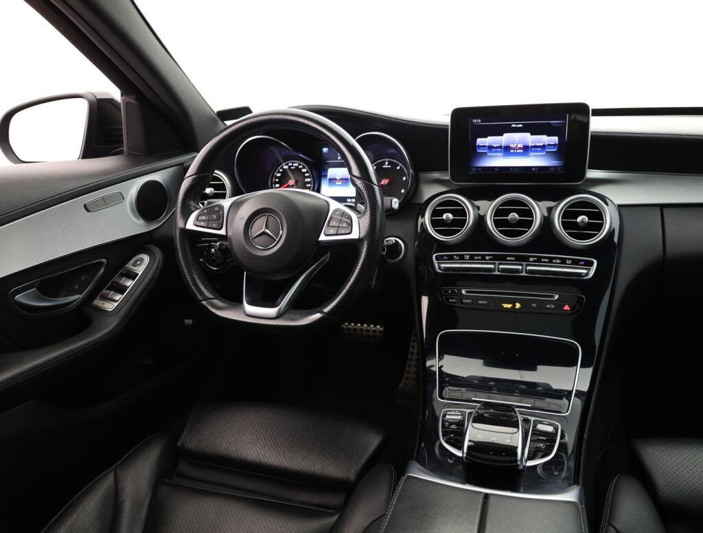 Mercedes-Benz C 2015 Musta
