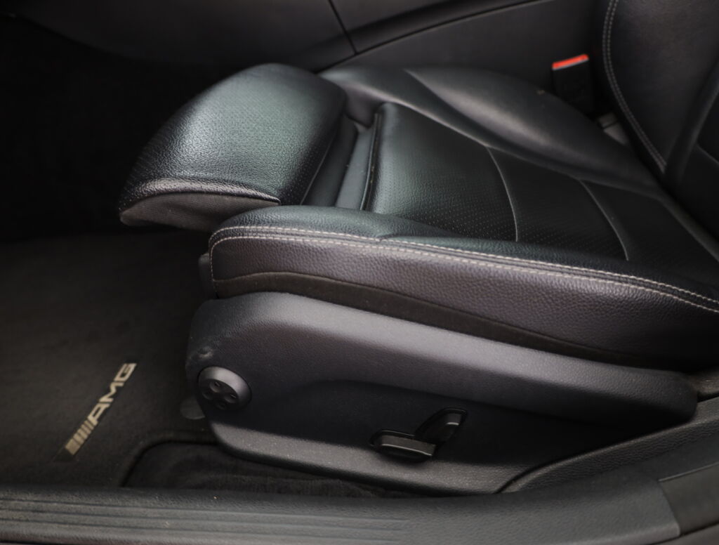 Mercedes-Benz C 2015 Musta
