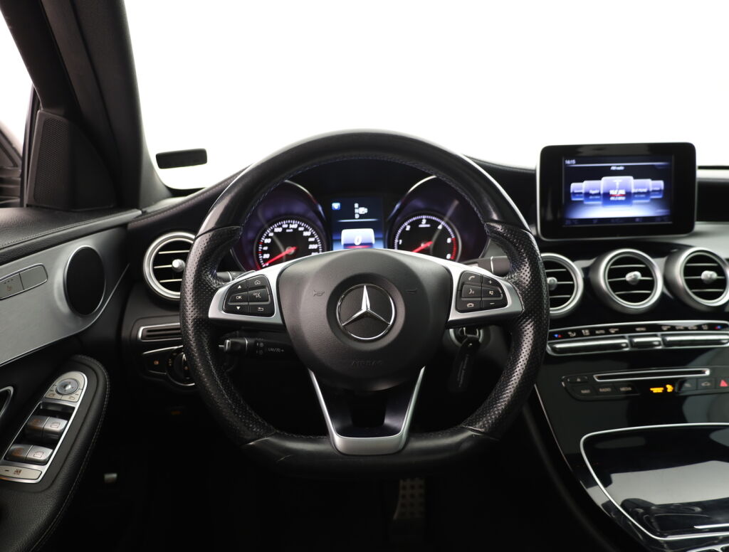 Mercedes-Benz C 2015 Musta