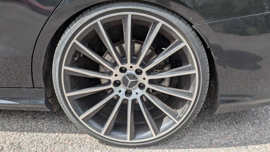 Mercedes-Benz C 2015 Musta