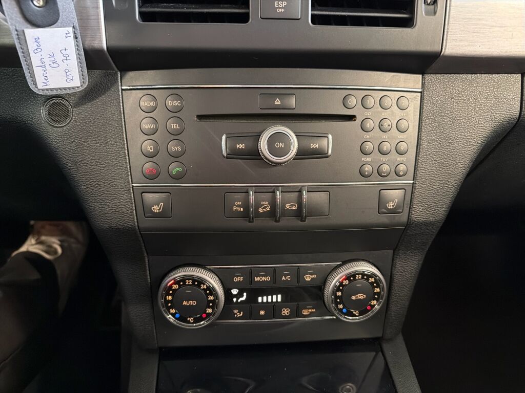 Mercedes-Benz GLK 2009 Musta