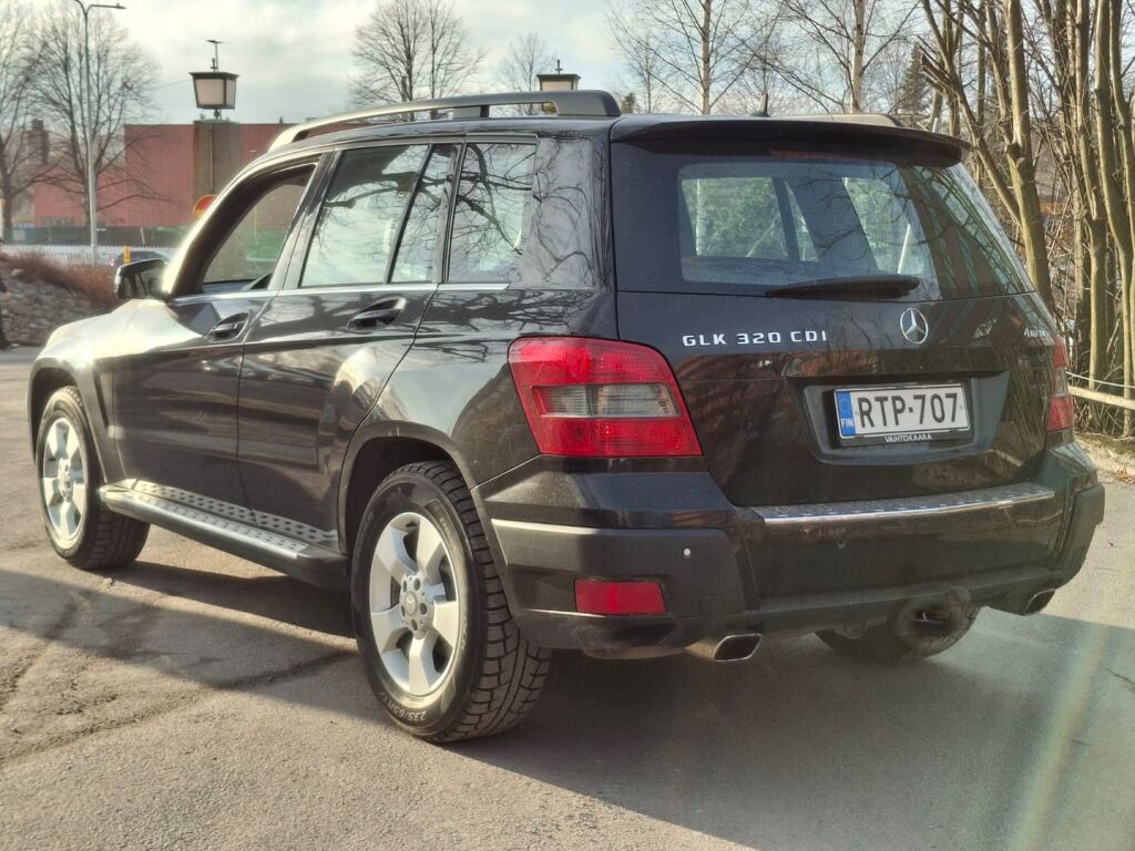 Mercedes-Benz GLK 2009 Musta