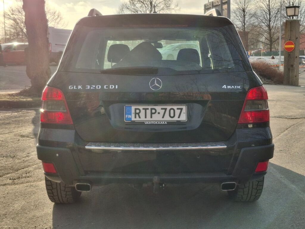 Mercedes-Benz GLK 2009 Musta