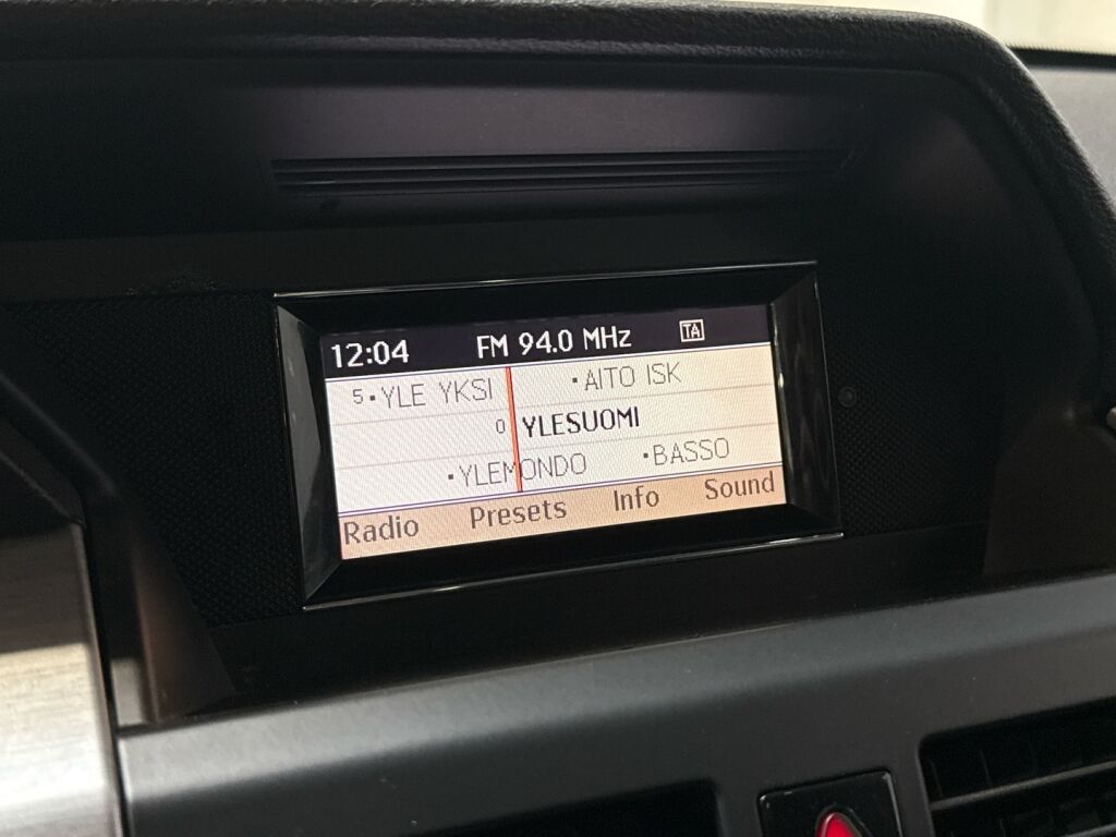 Mercedes-Benz GLK 2010 Musta