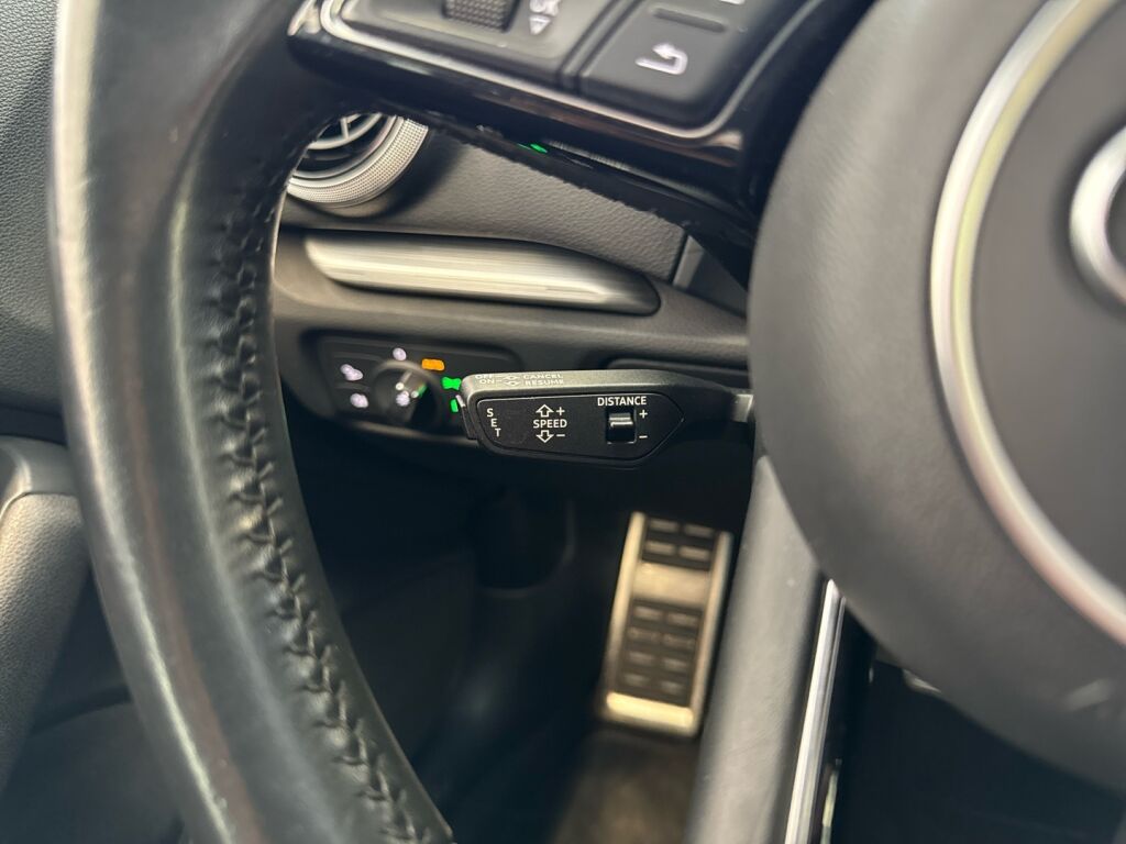 Audi A3 2018 Sininen