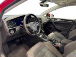 Volkswagen Golf 2018 Punainen