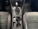 Volkswagen Golf 2018 Punainen