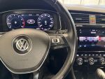Volkswagen Golf 2018 Punainen